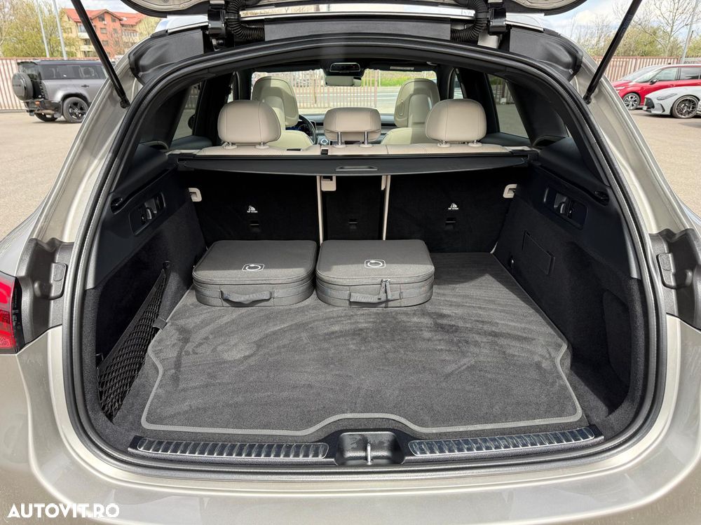 Mercedes-Benz GLC 300 4MATIC - 26