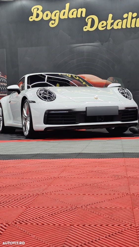 Porsche 911 4S - 6