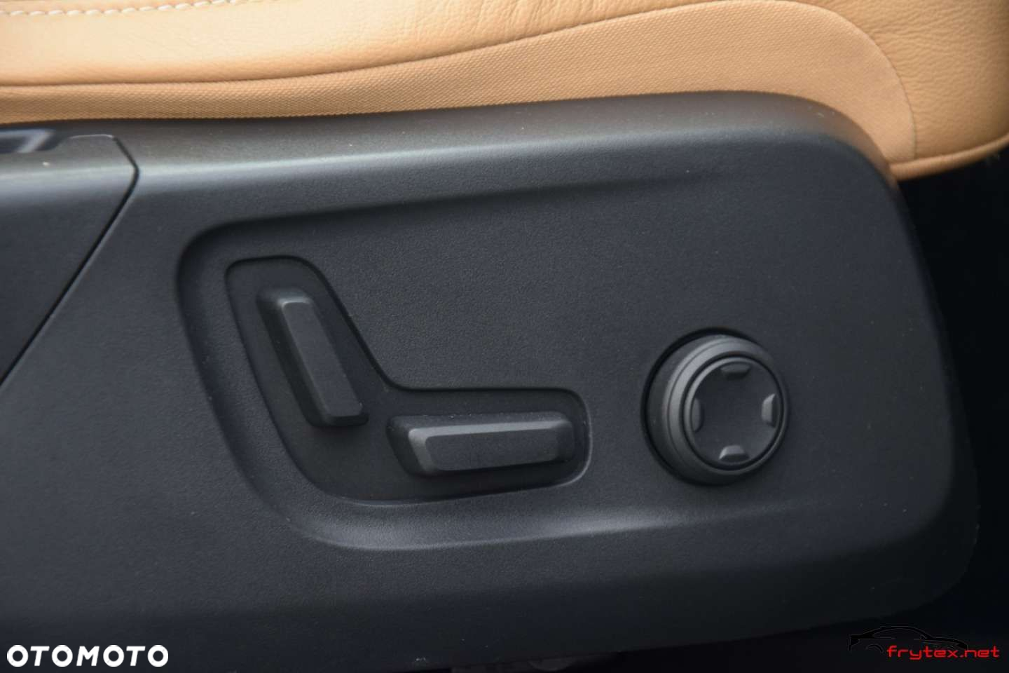 Volvo XC 40 - 24