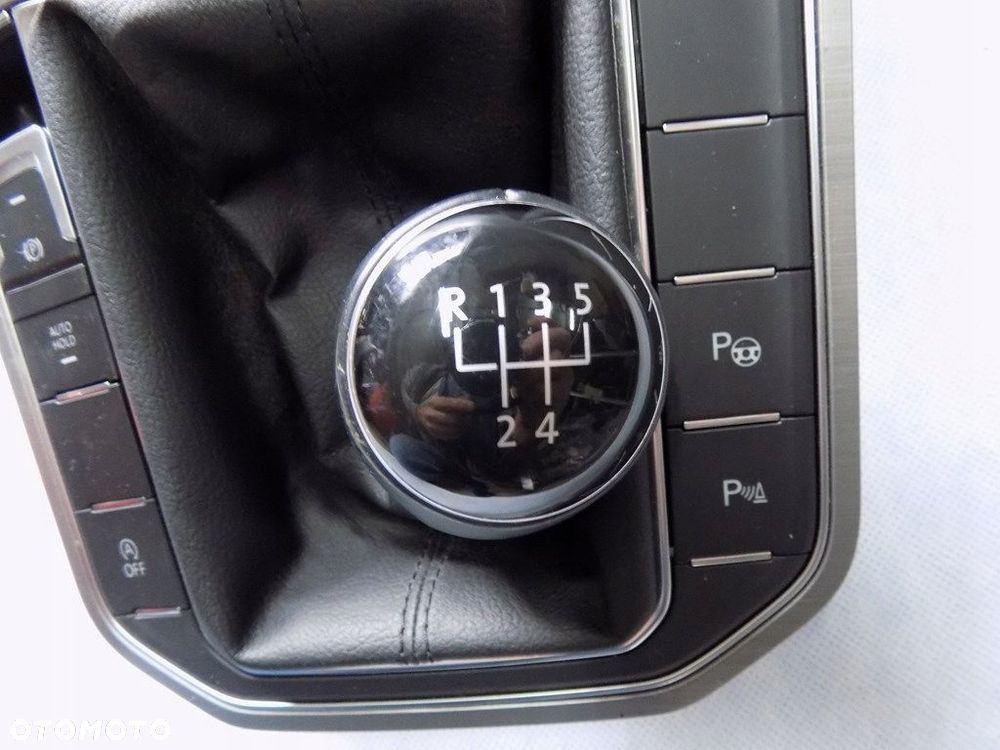 DW GOLF 7 SPORTSVAN PANEL TUNELU GAŁKA PRZYCISKI - 4