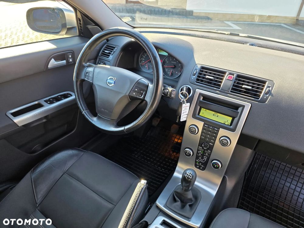 Volvo V50 - 22