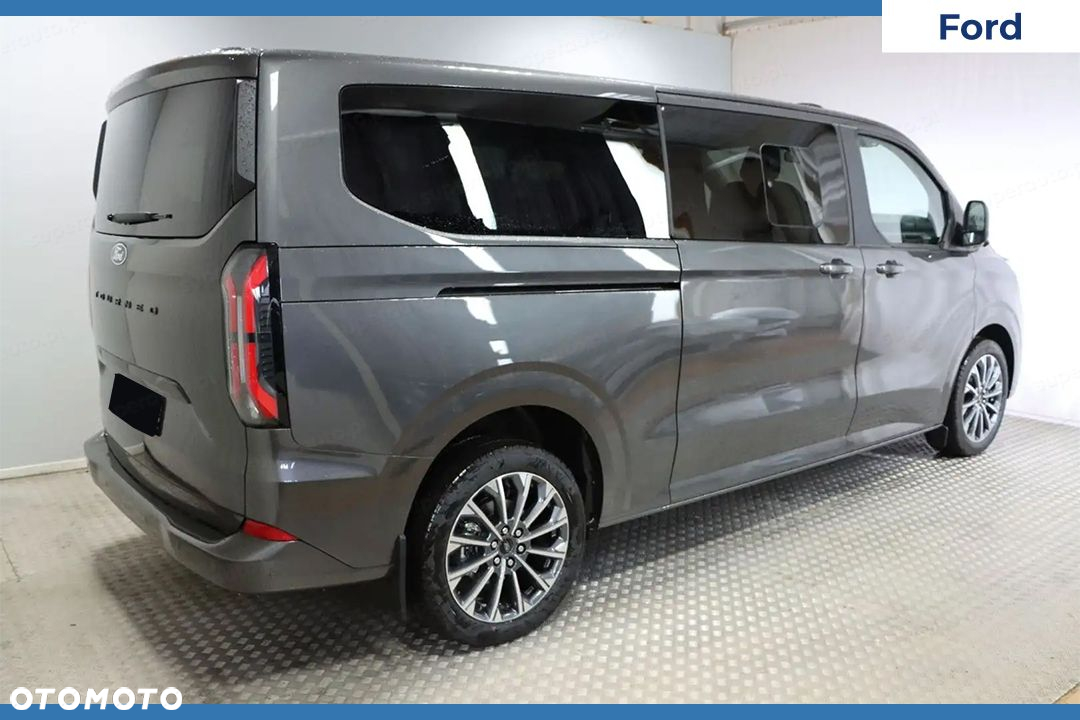 Ford Tourneo Custom - 6