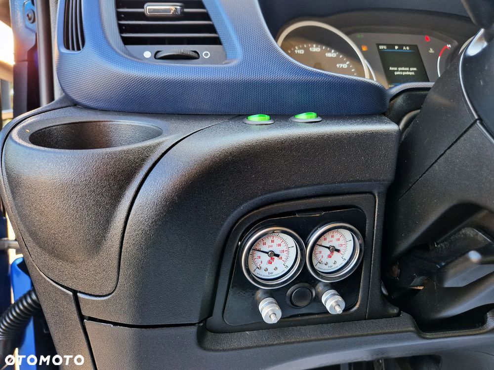 Iveco DAILY - 28