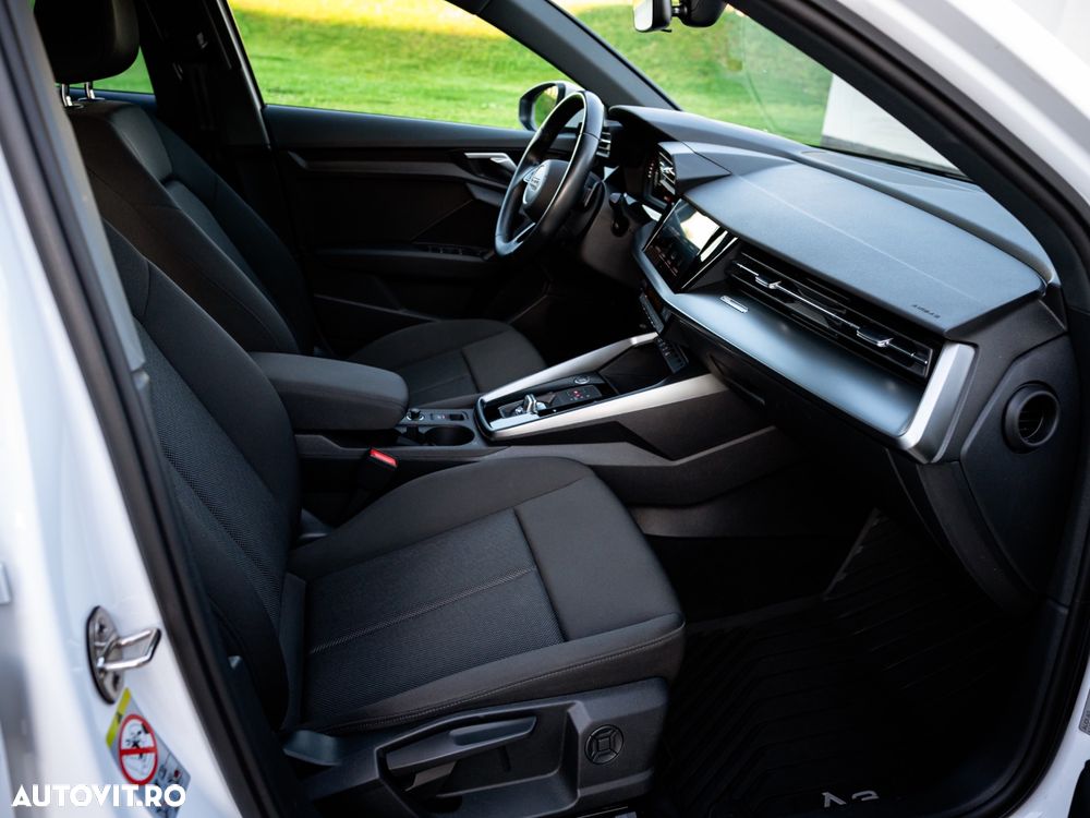 Audi A3 2.0 TDI S tronic Sport - 24