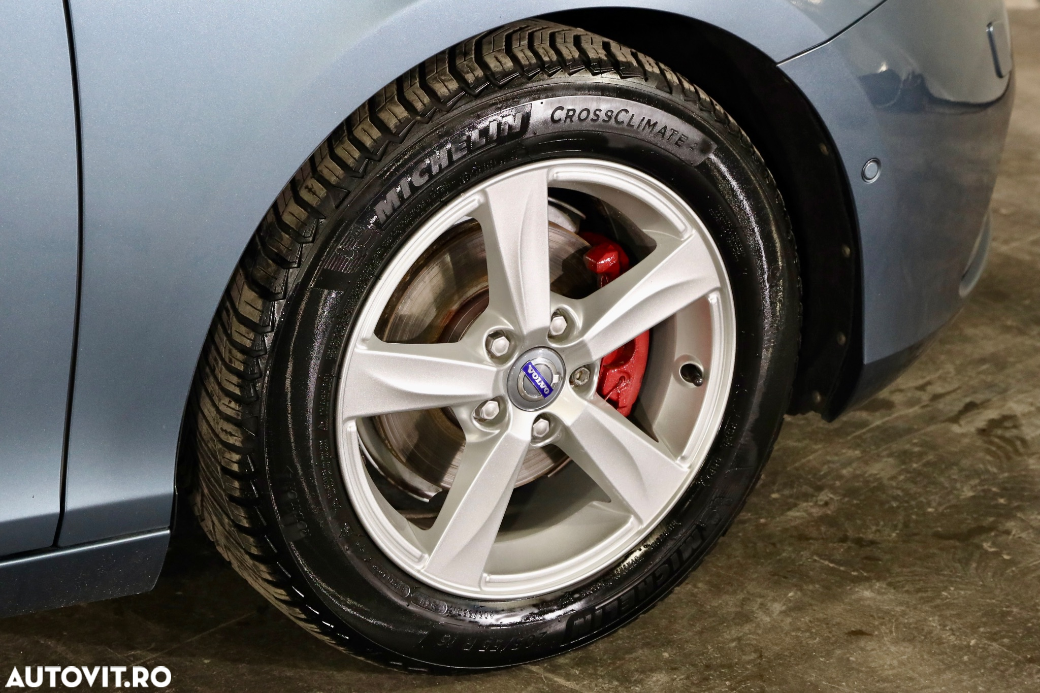Volvo V40 D2 - 32