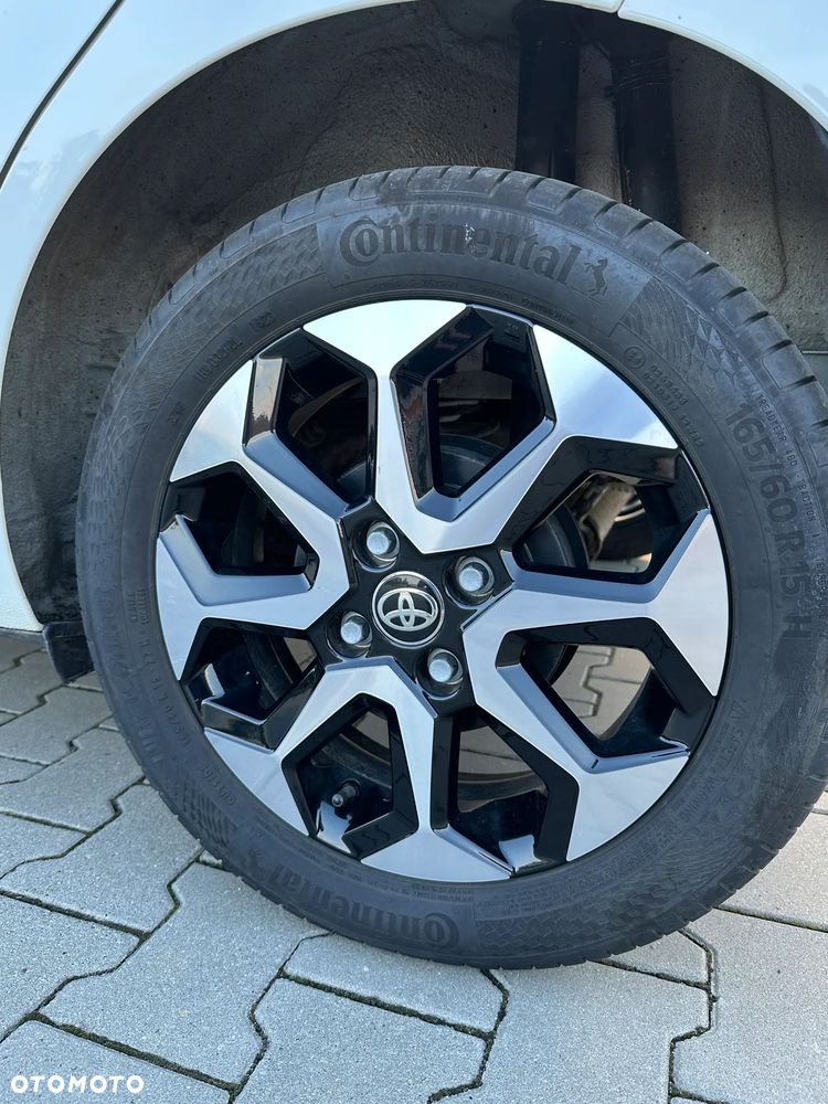 Toyota Aygo x-play - 9