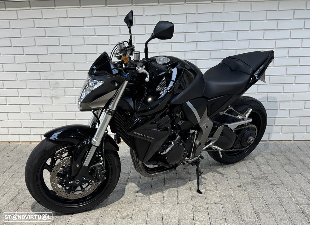 Honda CB 1000R - 4
