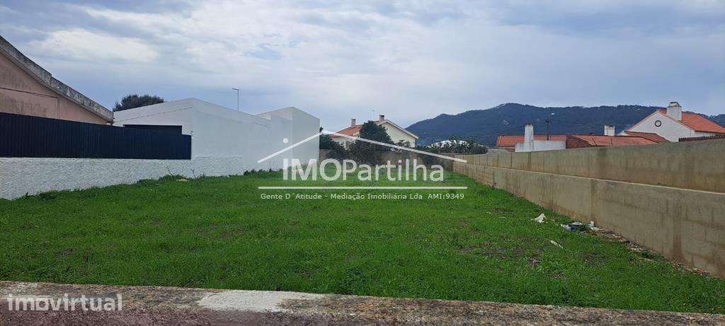 Terreno
Abrunheira - Grande imagem: 3/3