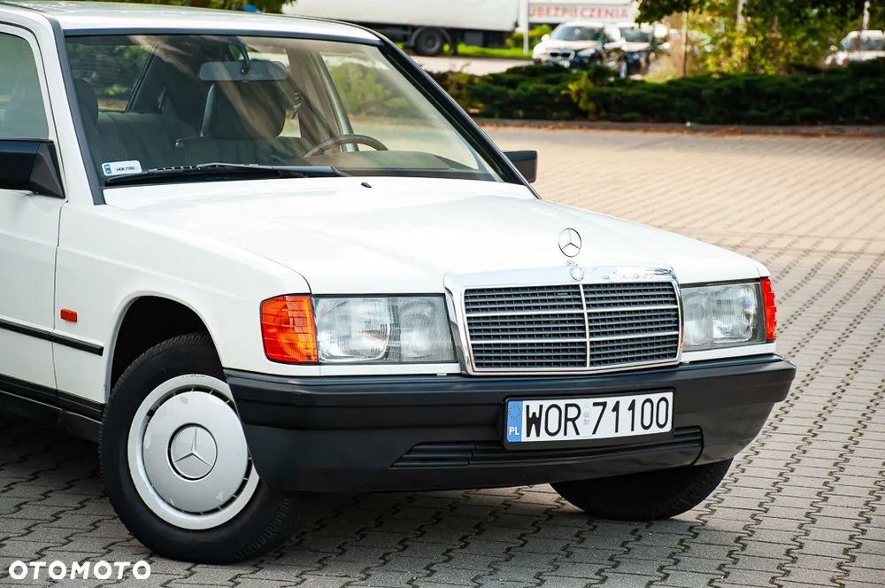 Mercedes-Benz W201 (190) - 34
