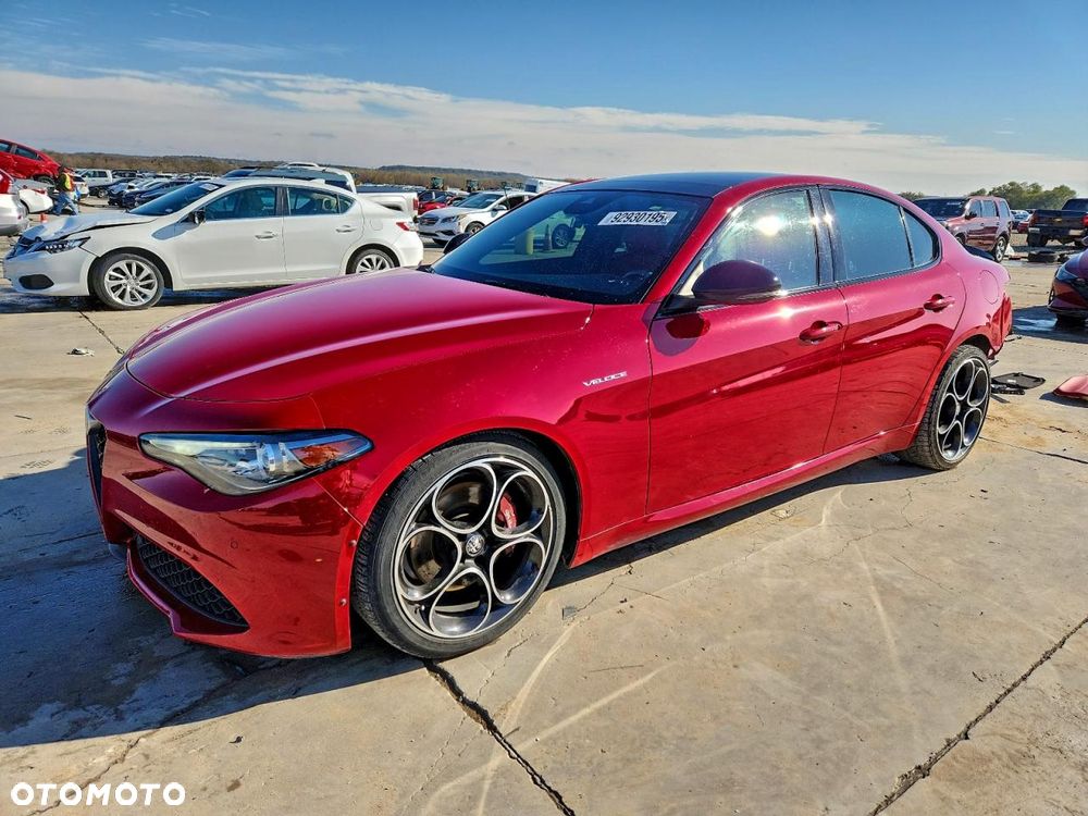 Alfa Romeo Giulia - 1