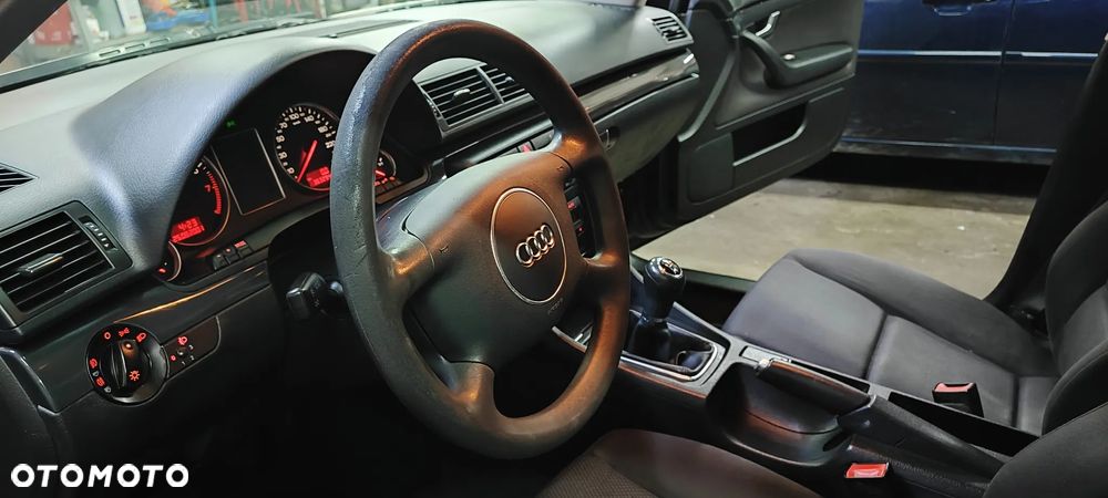 Audi A4 Avant - 15