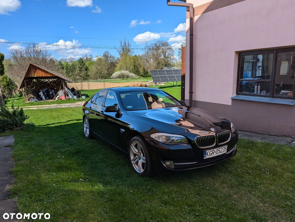 BMW Seria 5 528i xDrive - 2