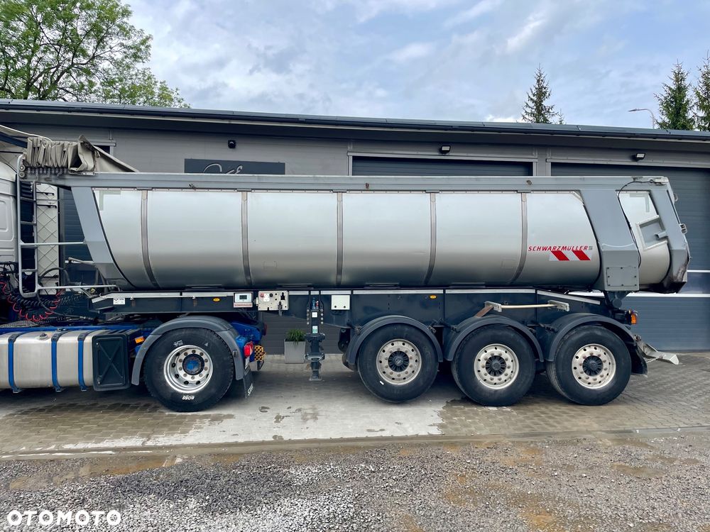 Schwarzmuller K-Serie - 18