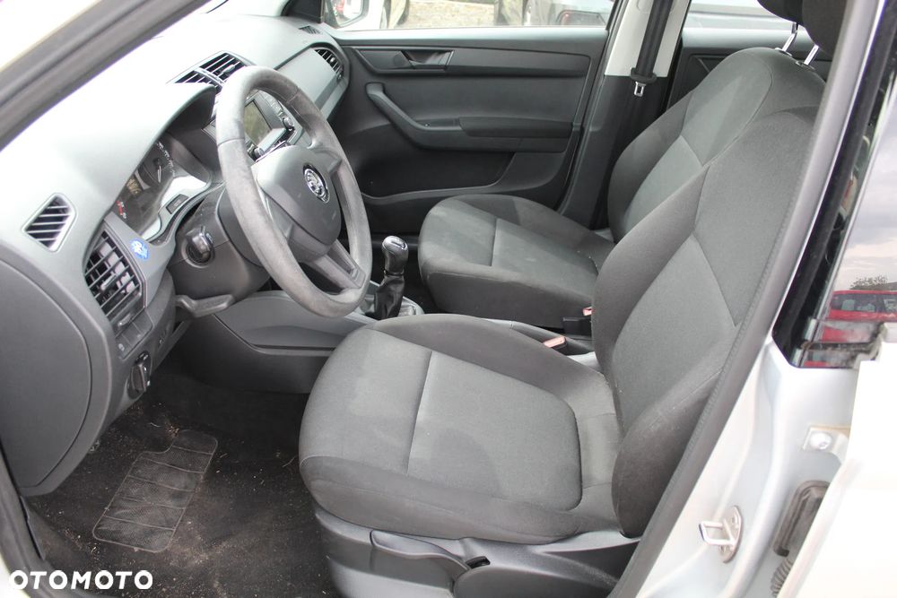 Skoda Fabia - 11