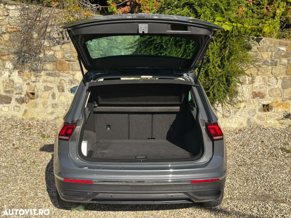 Volkswagen Tiguan 2.0 TDI DSG Life - 23