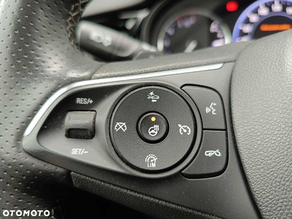 Opel Insignia 2.0 CDTI 4x4 GSi S&S - 20