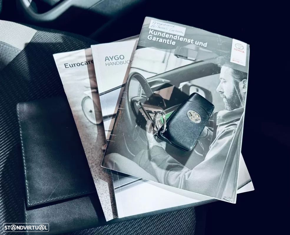 Toyota Aygo 1.0 X-Play Plus - 27