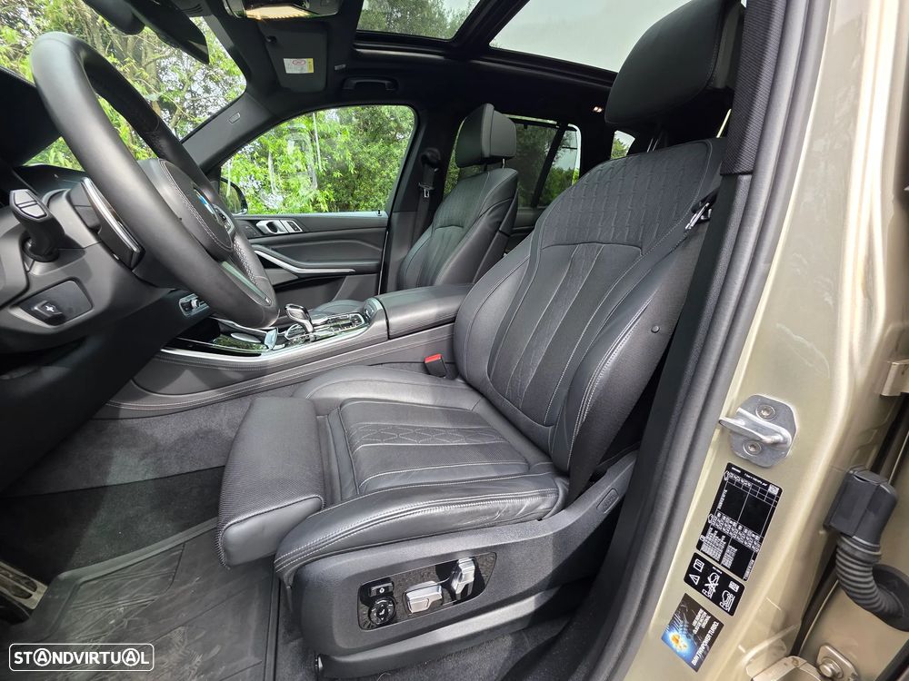 BMW X5 30 d xDrive Pack M - 13