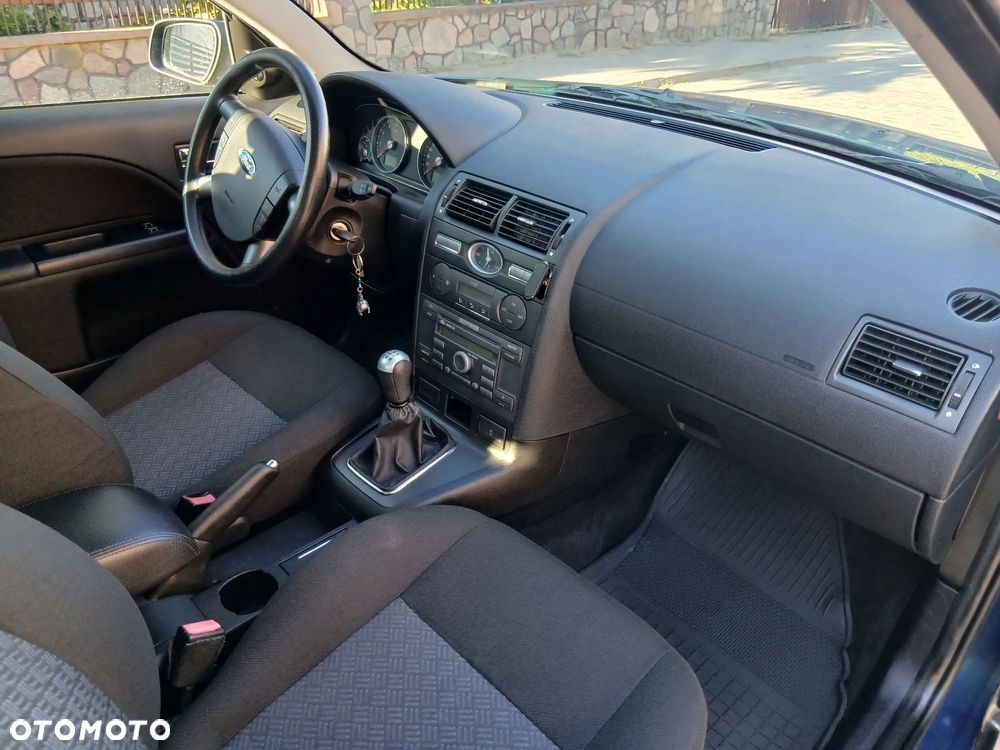 Ford Mondeo - 10
