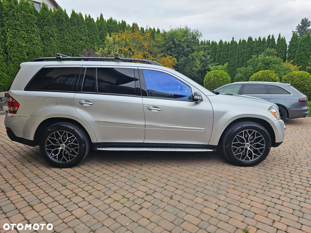 Mercedes-Benz GL - 16