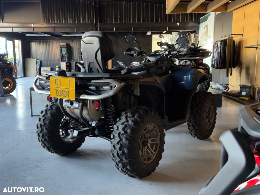 Can-Am Outlander Max - 5