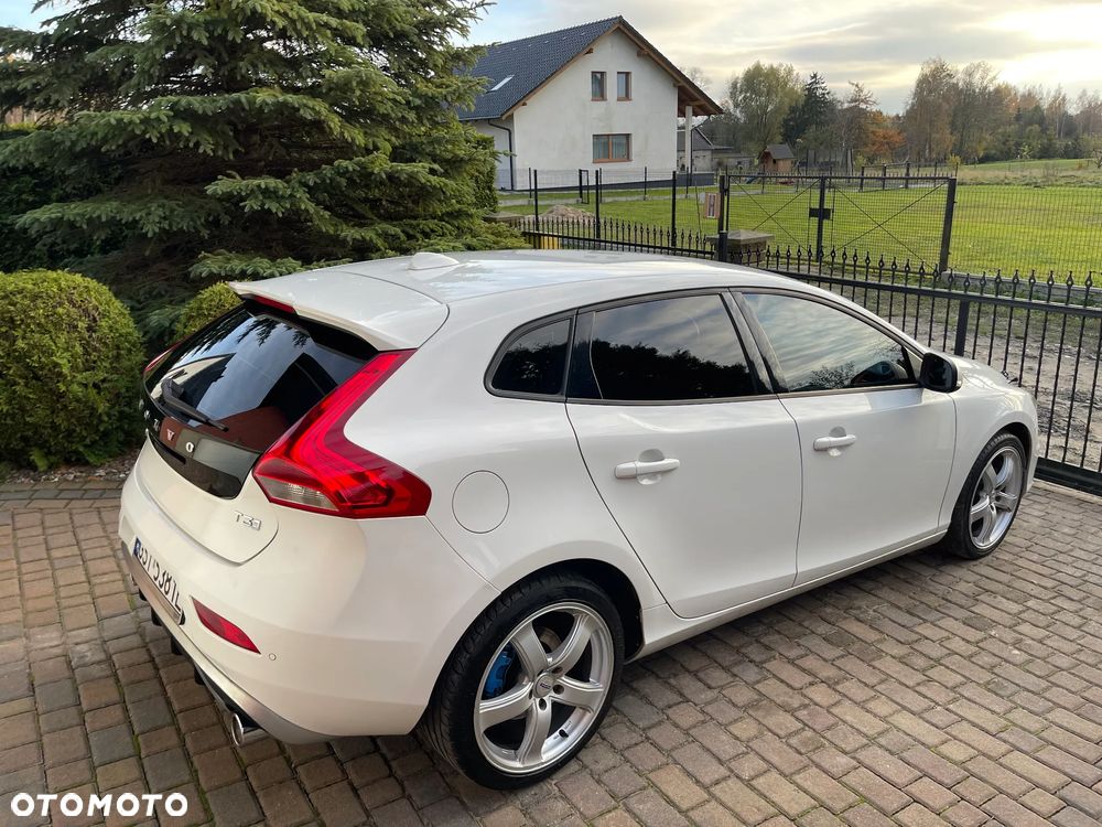 Volvo V40 T3 Drive-E R-Design Kinetic - 6