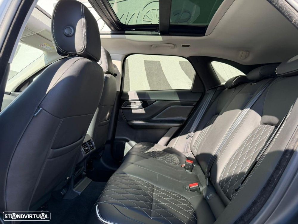 Jaguar F-Pace 20d Aut. Pure - 8