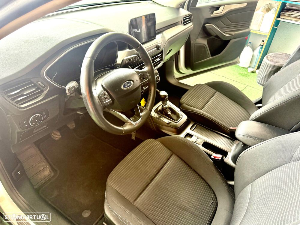 Ford Focus SW 1.5 TDCi EcoBlue Titanium - 22