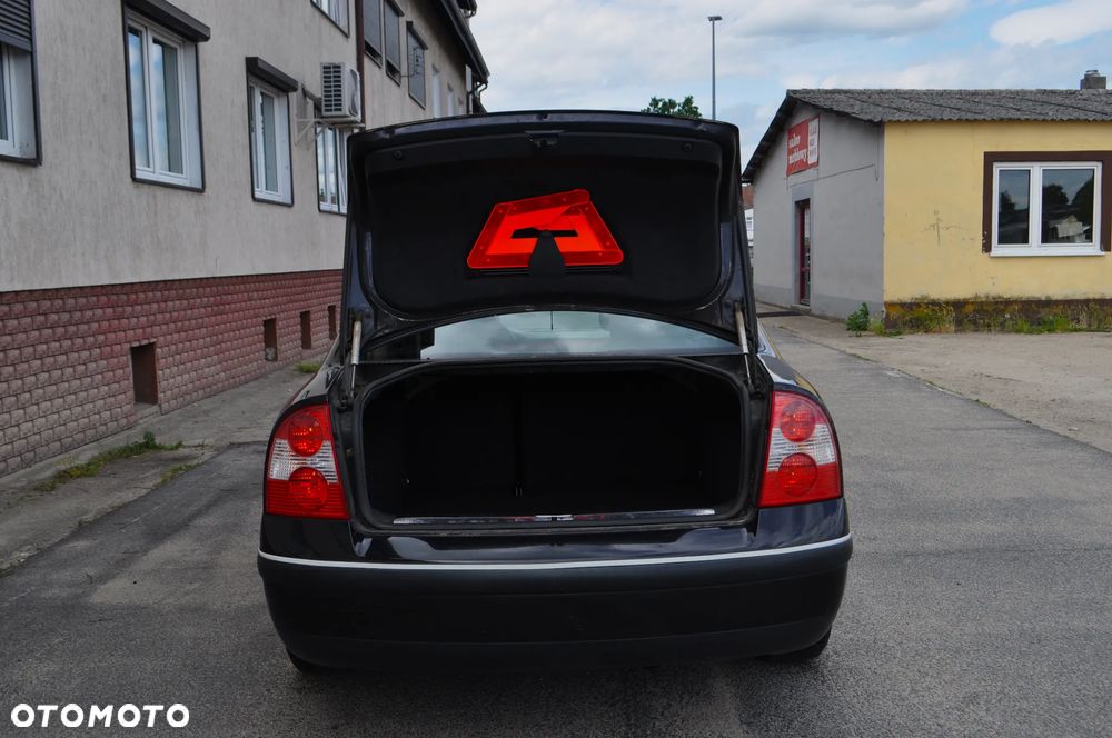 Volkswagen Passat 1.6 Comfortline - 9
