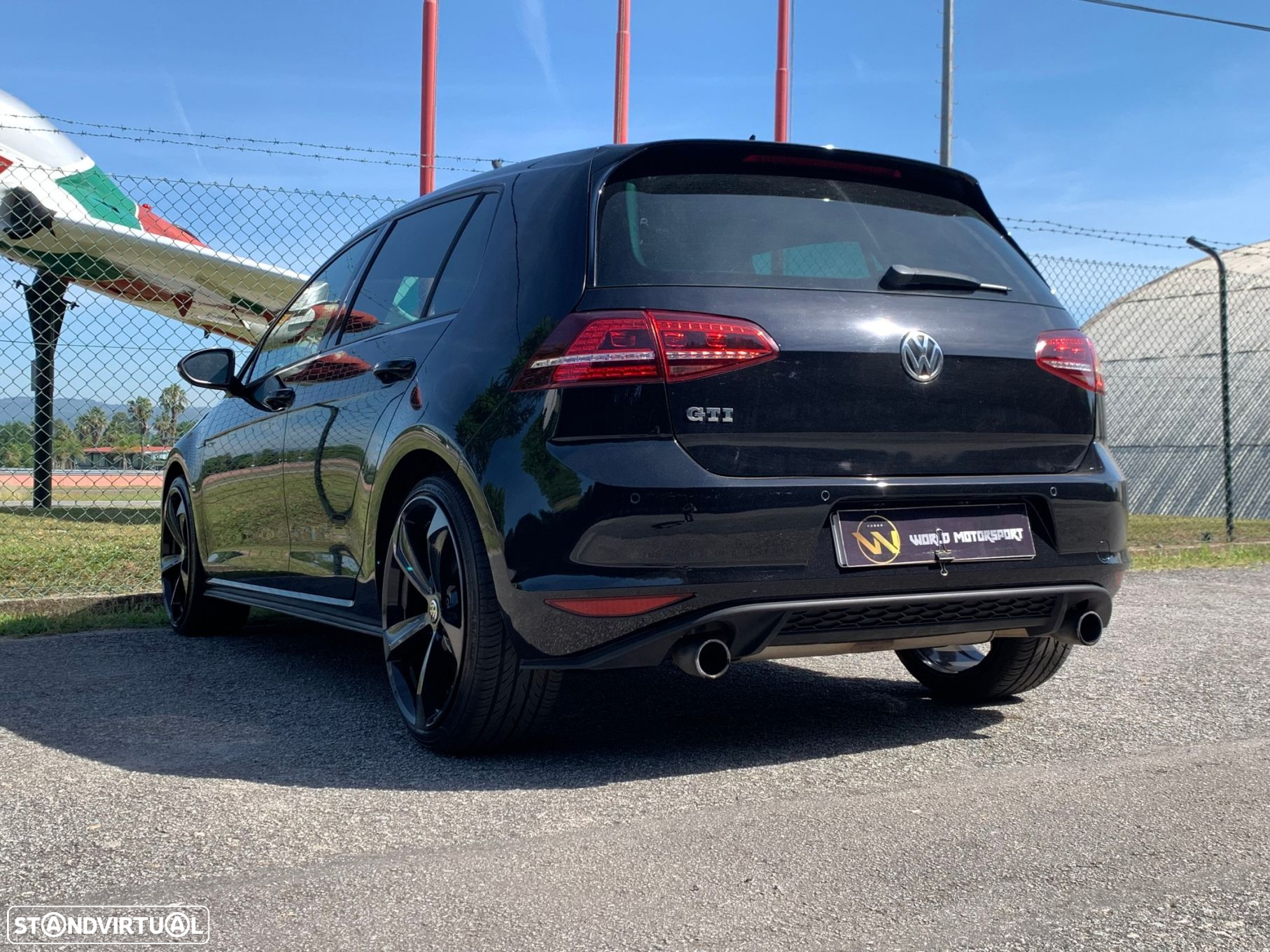 VW Golf 2.0 TSi GTi Performance - 22
