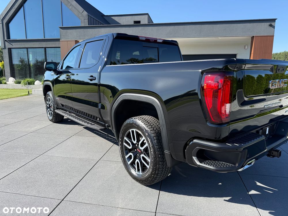 GMC Sierra - 21