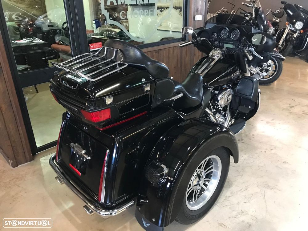 Harley-Davidson FLHTCU TRI GLIDE ULTRA CLASSIC - 3