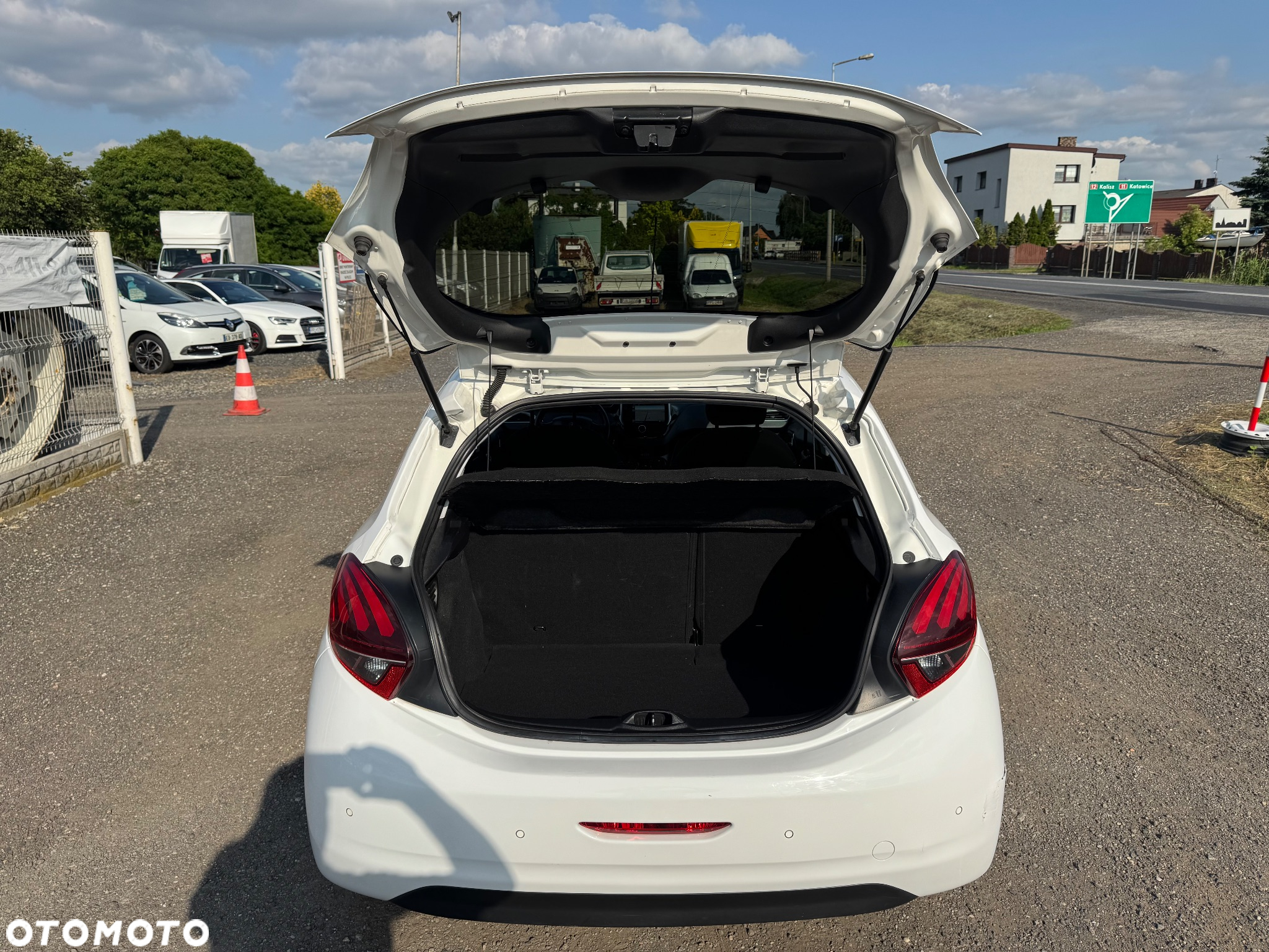 Peugeot 208 1.6 BlueHDi Active - 16