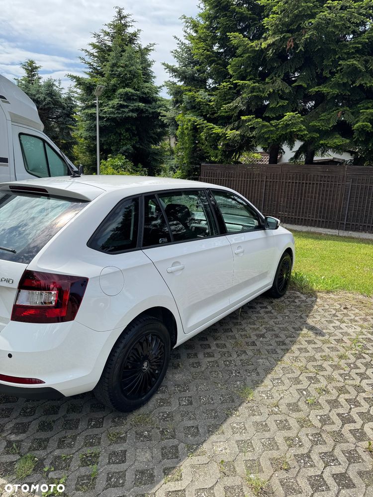 Skoda RAPID 1.0 TSI Active - 9