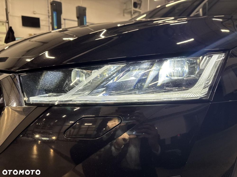 Skoda Octavia 2.0 TDI 4x4 Scout DSG - 36