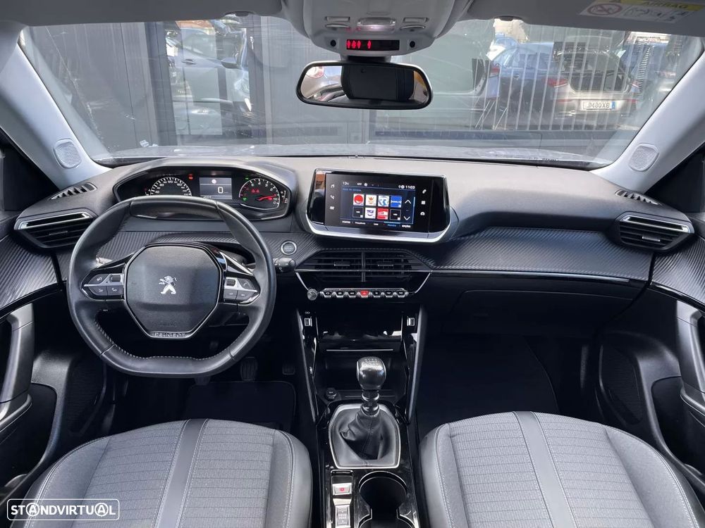 Peugeot 2008 1.2 PureTech Allure - 12