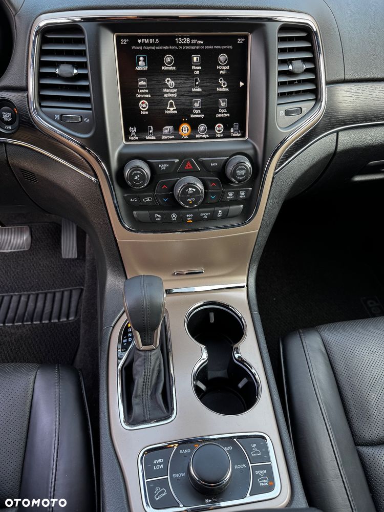 Jeep Grand Cherokee 3.6 V6 Summit - 18