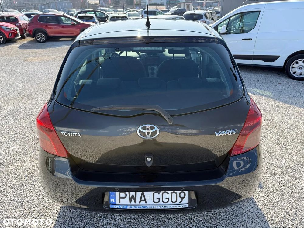 Toyota Yaris 1.3 Luna - 7