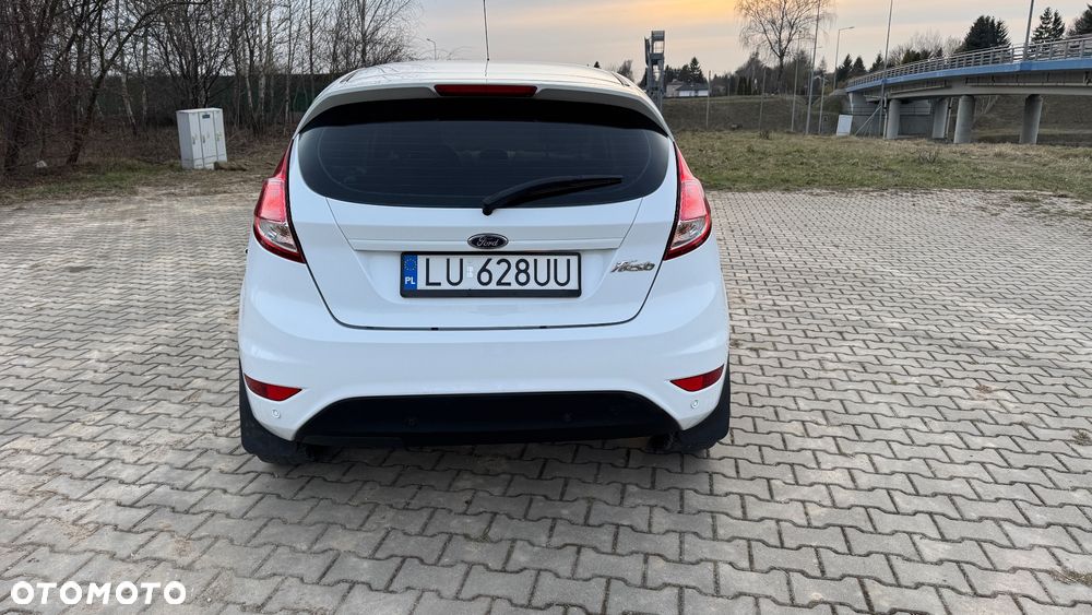 Ford Fiesta - 9