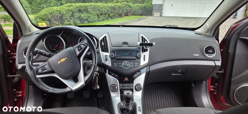 Chevrolet Cruze 1.8 LT - 11