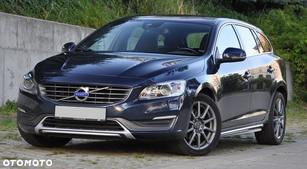 Volvo V60 D4 Geartronic - 1