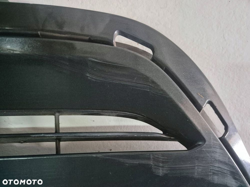 ford fiesta 2014 przód maskownica / grill / atrapa górna chłodnicy - 4