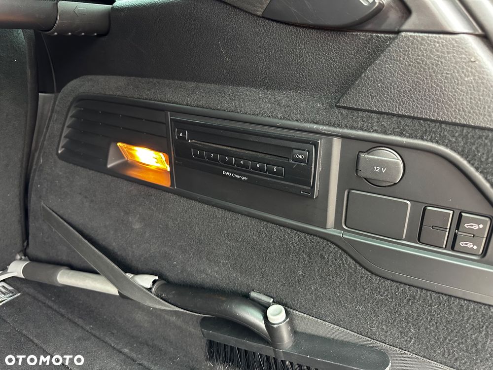 Volkswagen Touareg 3.0 V6 TDI BMT R-Style - 9