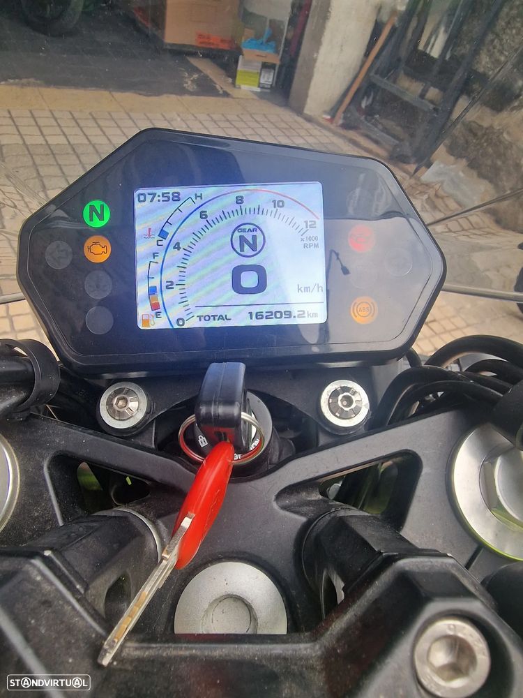 Benelli 302 S Naked - 5