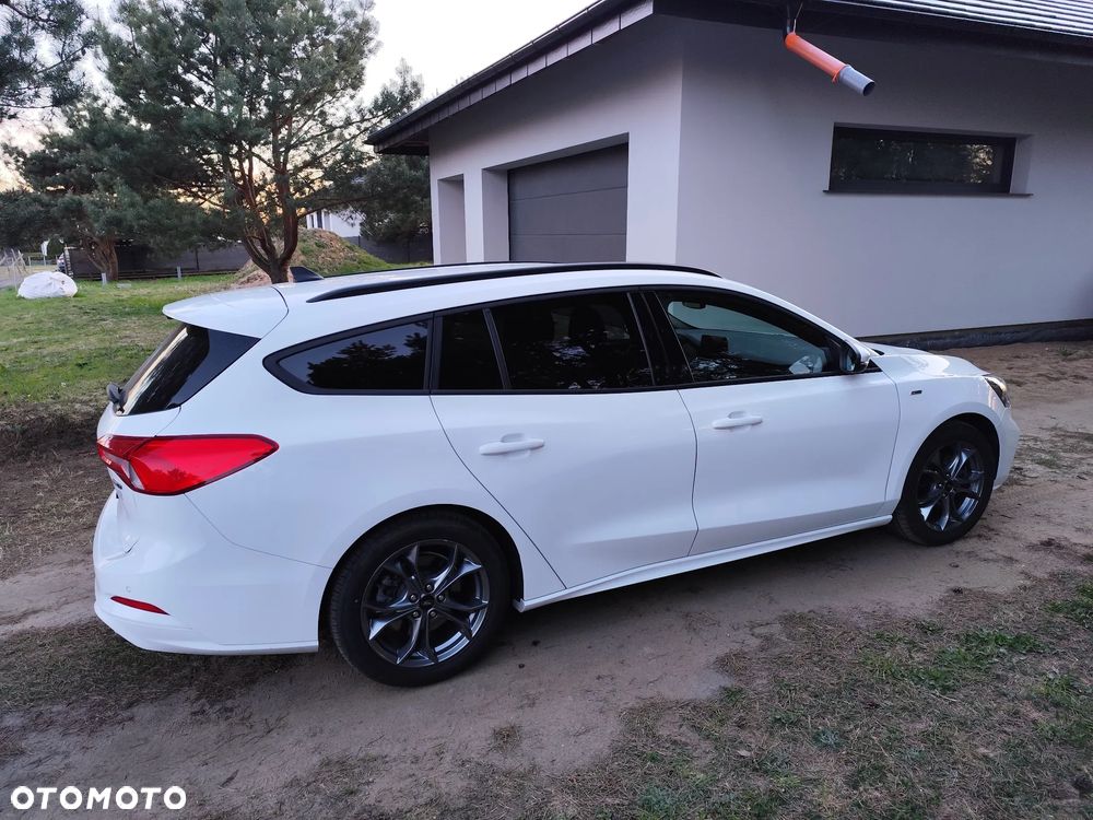 Ford Focus 1.0 EcoBoost Start-Stopp-System ST-LINE STYLE - 3