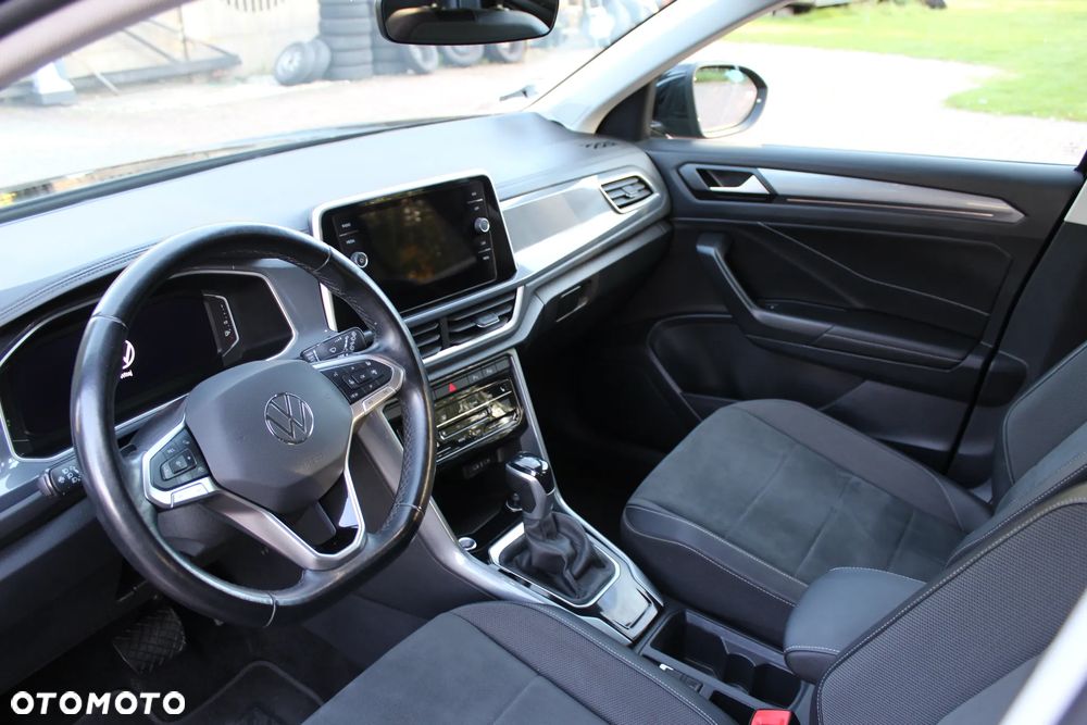 Volkswagen T-Roc - 19