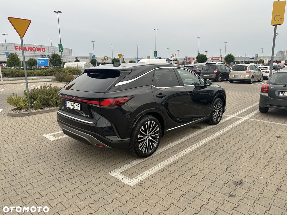 Lexus RX - 4