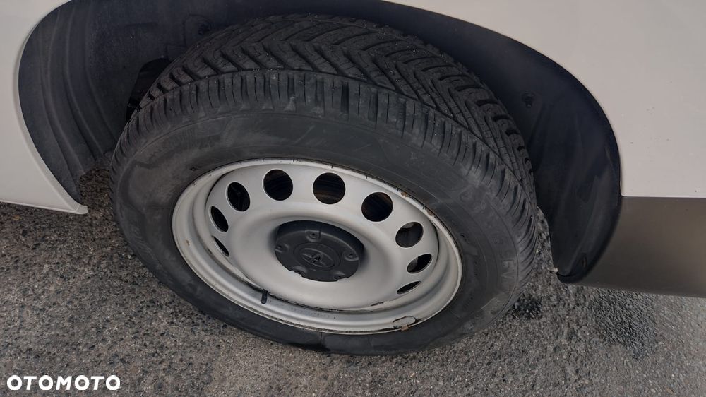 Toyota PROACE CITY L2H1 Krajowy 3 Osoby mały przebieg - 14