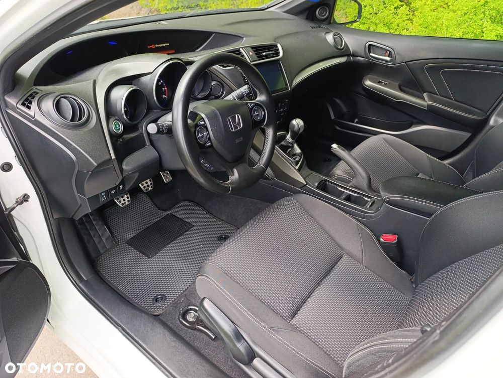 Honda Civic 1.8 Sport (Honda Connect+) - 13