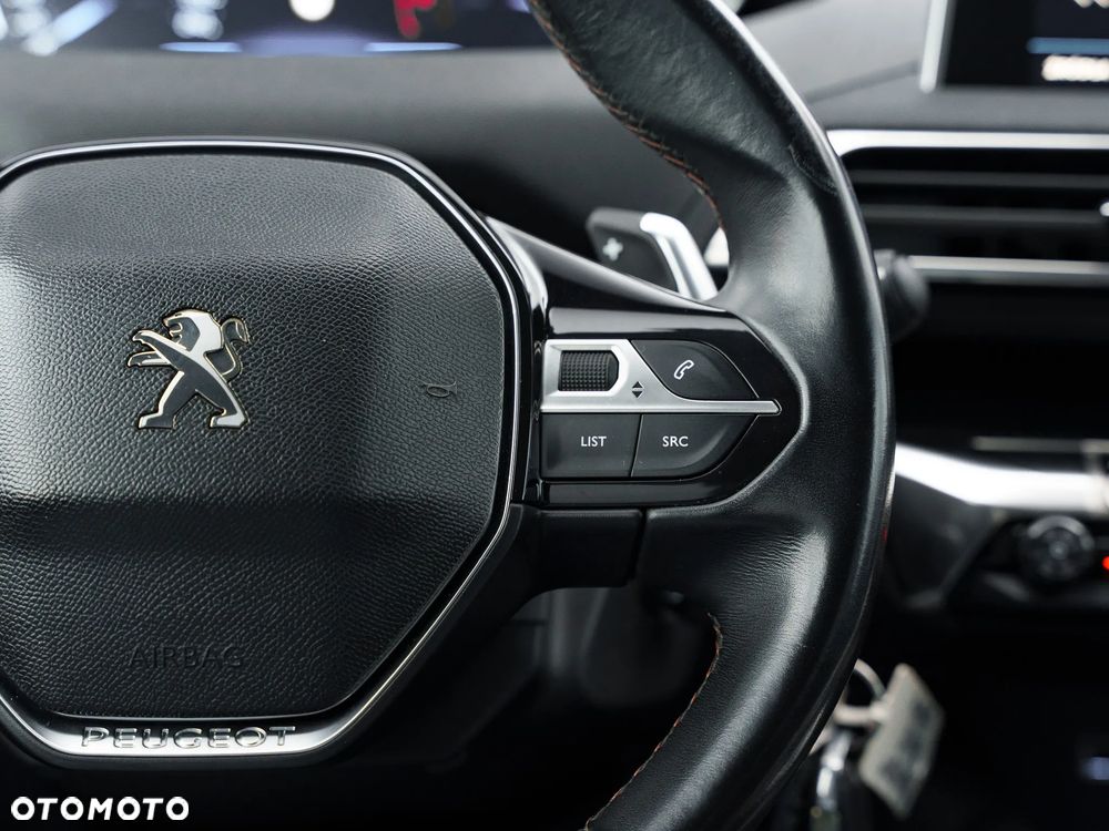 Peugeot 3008 1.6 BlueHDi Active S&S EAT6 - 28